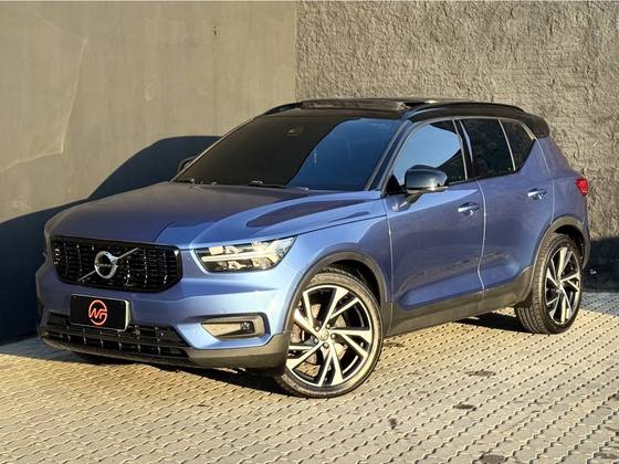VOLVO XC40 2.0 T5 GASOLINA R-DESIGN AWD GEARTRONIC VOLVO XC40 2.0 T5 GASOLINA R-DESIGN AWD GEARTRONIC